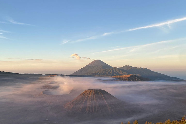 From Surabaya: Mount Bromo Sunrise Guided Group Tour