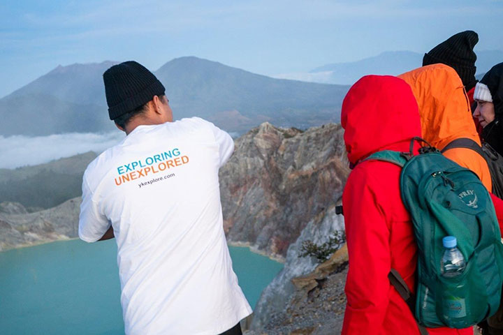 From Surabaya: 2-Day Mount Bromo and Ijen Volcano Tour - Bali Drop-off
