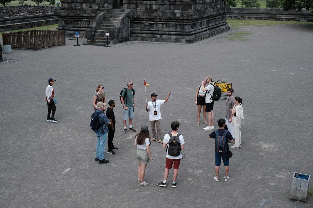 tour gallery 1