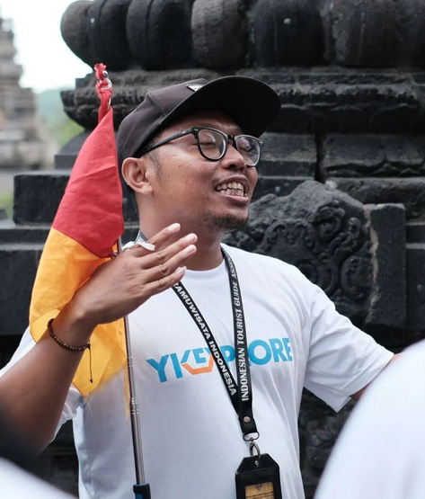 Content Creator YK Explore - Photo1