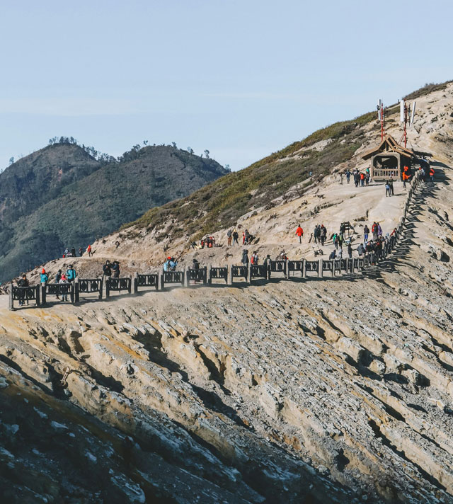 Ijen Mount Tour climb 